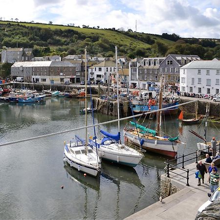 Anneth Lowen Pentewan Bagian luar foto